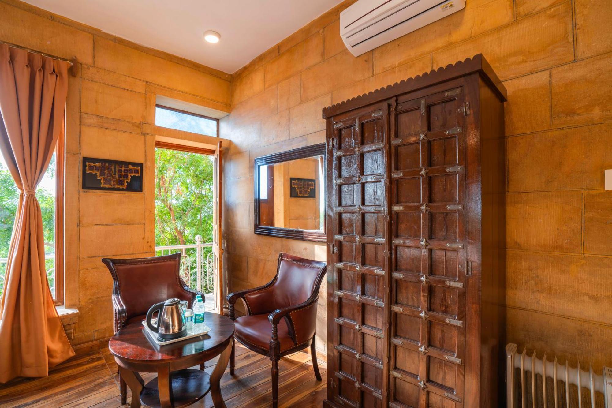 Hotel Helsinki House Jaisalmer Bagian luar foto