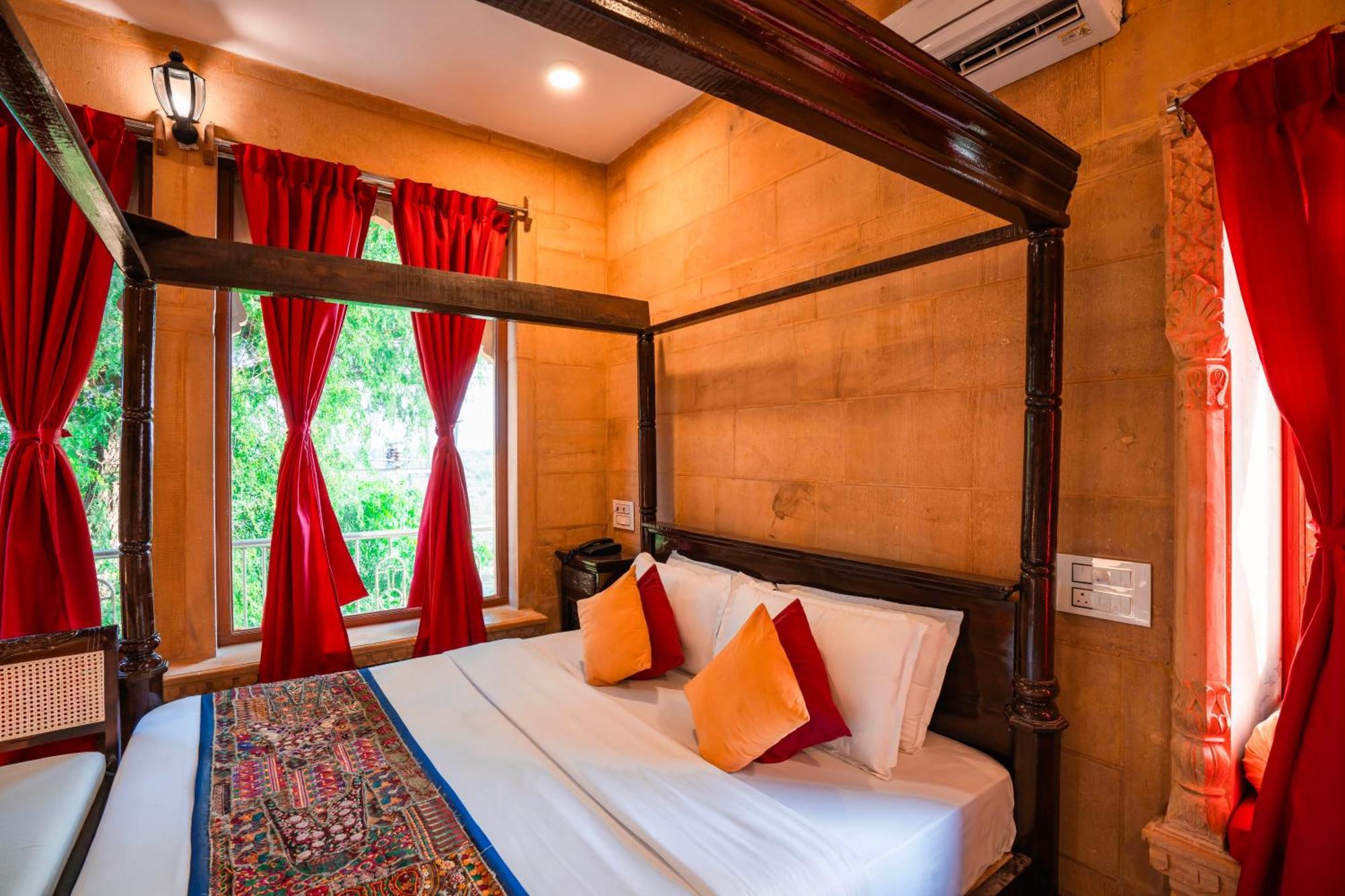 Hotel Helsinki House Jaisalmer Bagian luar foto