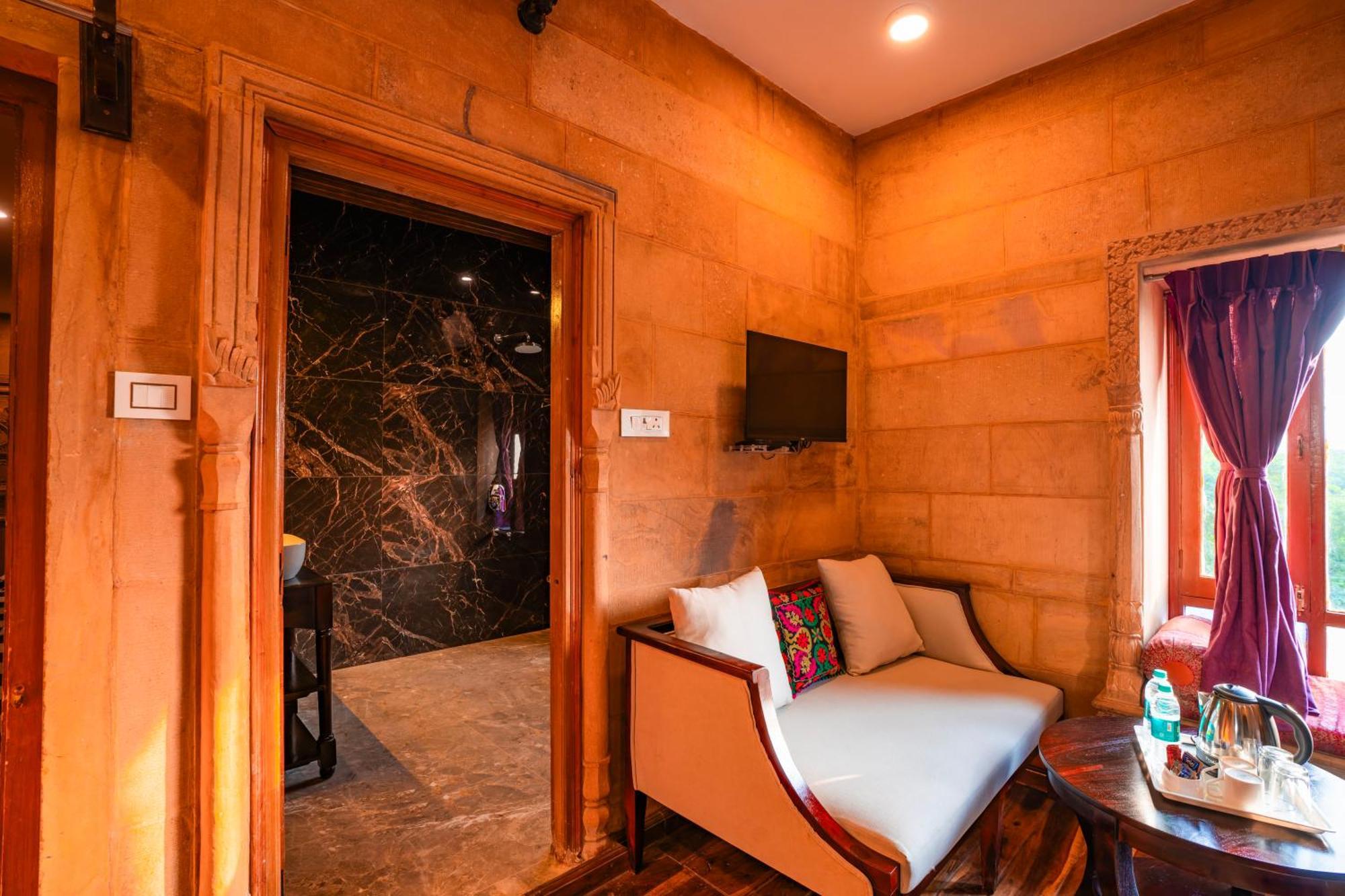 Hotel Helsinki House Jaisalmer Bagian luar foto